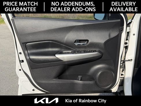 Used 2020 Nissan Kicks SR w/ SR Premium Package FWD image 13