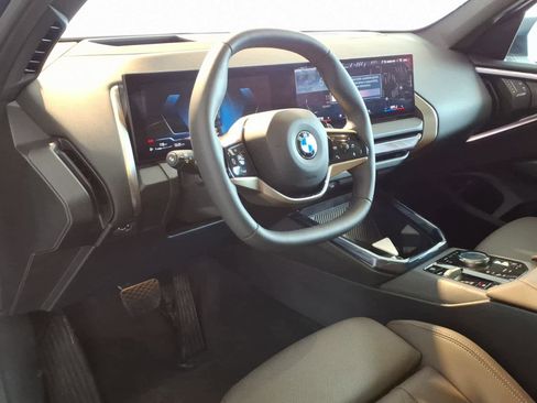 Used 2025 BMW X3 xDrive30 AWD/4WD image 9