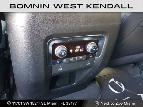 Used 2022 Chevrolet Tahoe Premier image 17