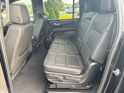 Certified 2024 Chevrolet Suburban LT image 16