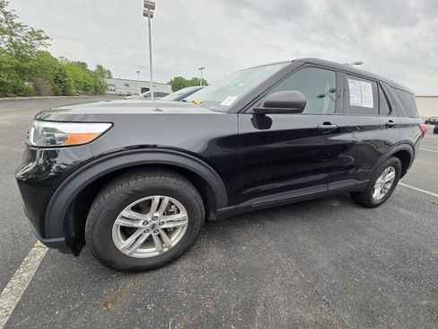 Used 2023 Ford Explorer 4WD image 4