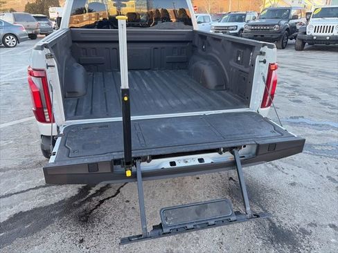 Used 2024 Ford F150 Raptor image 40