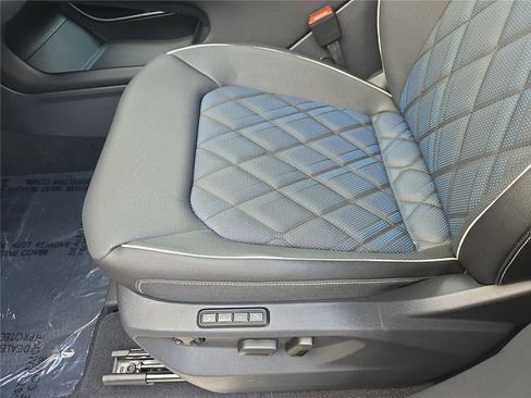 New 2026 Volkswagen Atlas Cross Sport SEL Premium R-Line image 17