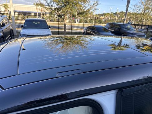 New 2026 Land Rover Range Rover Long Wheelbase SE image 34