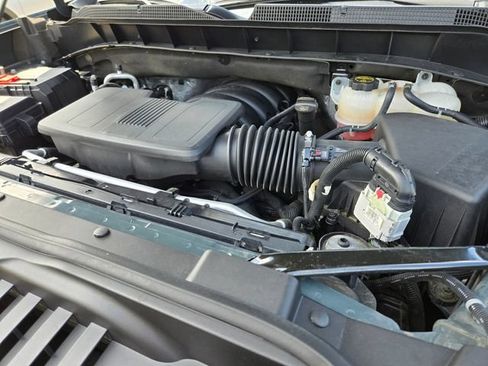 Used 2025 Chevrolet Silverado 1500 LT AWD/4WD image 23