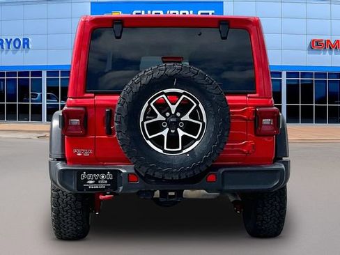 Used 2025 Jeep Wrangler Unlimited Rubicon AWD/4WD image 6