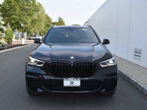 Used 2023 BMW X5 xDrive40i w/ M Sport Package AWD/4WD image 2