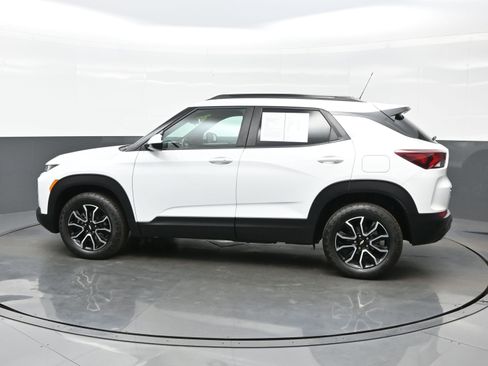 Used 2023 Chevrolet TrailBlazer ACTIV image 3