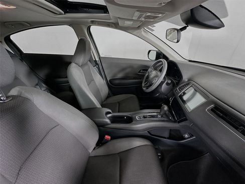 Used 2019 Honda HR-V EX image 28