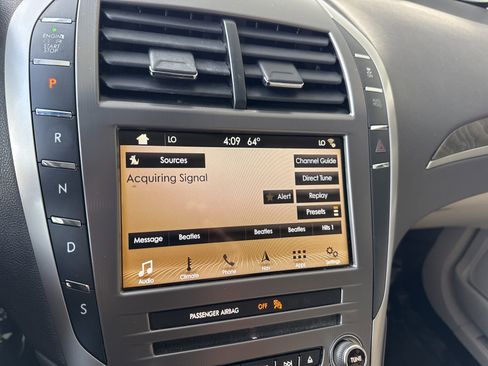 Used 2017 Lincoln MKZ Reserve w/ Climate Package image 8