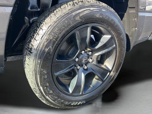 Used 2020 RAM 1500 Big Horn AWD/4WD image 9