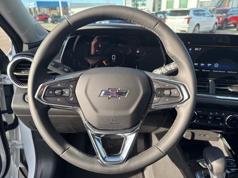 New 2026 Chevrolet Trax ACTIV w/ Sunroof Package image 15