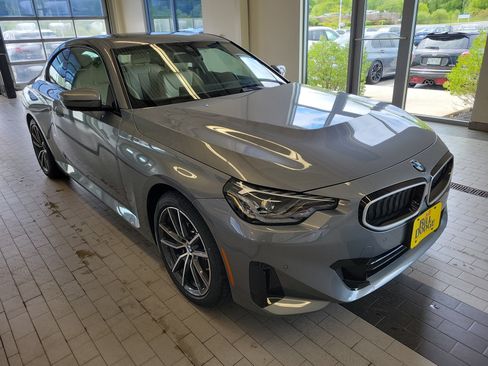 Used 2026 BMW 230i xDrive Coupe w/ Premium Package AWD/4WD image 3