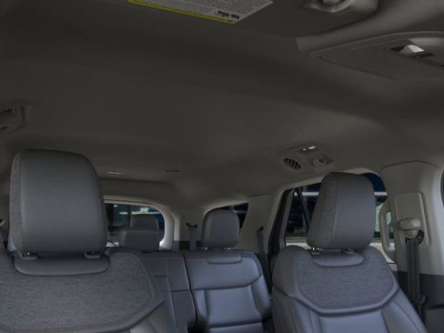 New 2026 Ford Explorer Active image 22
