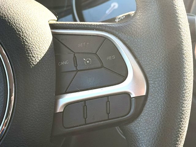 Used 2018 Jeep Compass Sport FWD image 17