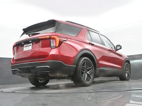 Used 2025 Ford Explorer ST-Line w/ Premium Package RWD image 11