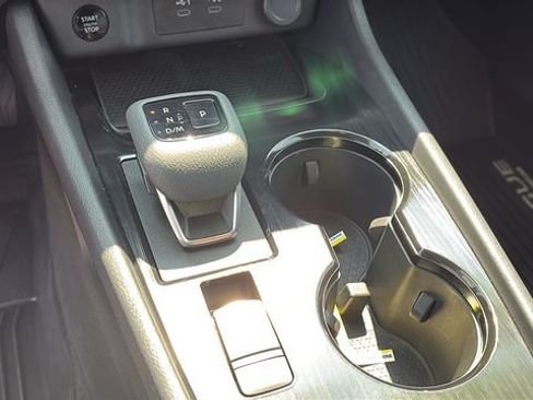 Certified 2025 Nissan Rogue SV AWD/4WD image 19