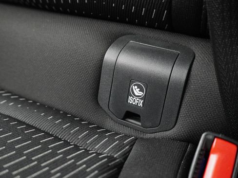 Used 2026 Chevrolet Equinox LT w/ LPO, Floor Liner Package FWD image 33