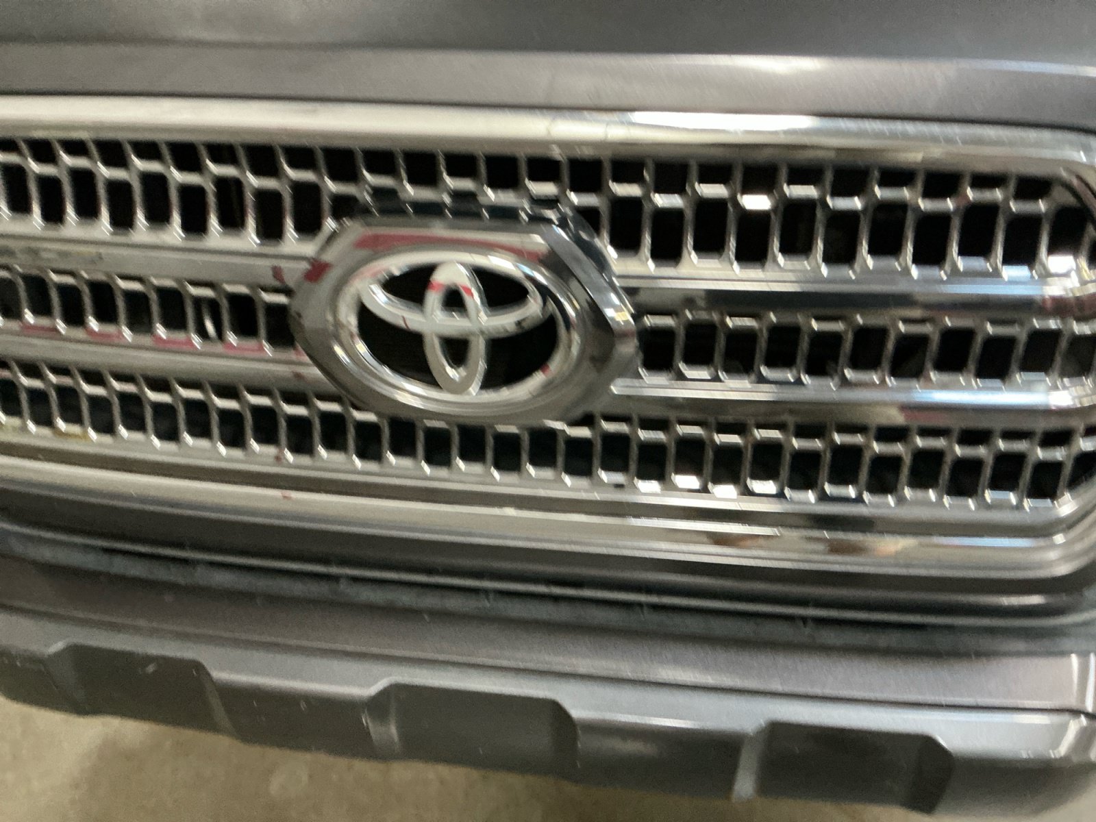 Used 2016 Toyota Tacoma TRD Sport w/ Towing Package RWD image 24