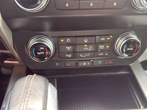 Used 2020 Ford F150 Platinum w/ Equipment Group 701A Luxury AWD/4WD image 45