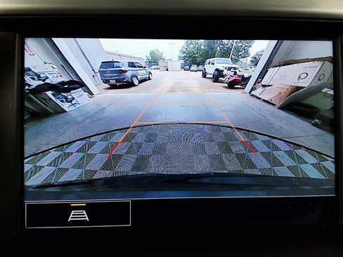 Used 2023 GMC Acadia SLT AWD/4WD image 14