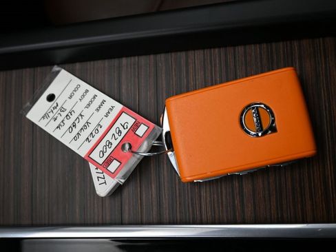 Used 2022 Volvo XC60 B5 Momentum w/ Climate Package image 30