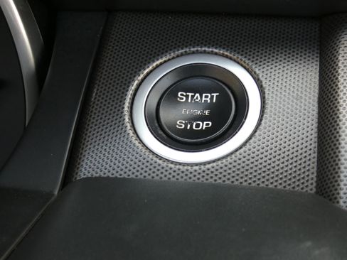 Used 2018 Land Rover Range Rover Evoque HSE Dynamic image 42