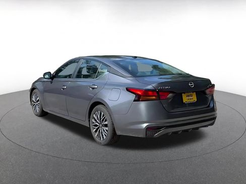 Used 2026 Nissan Altima 2.5 SV FWD image 12