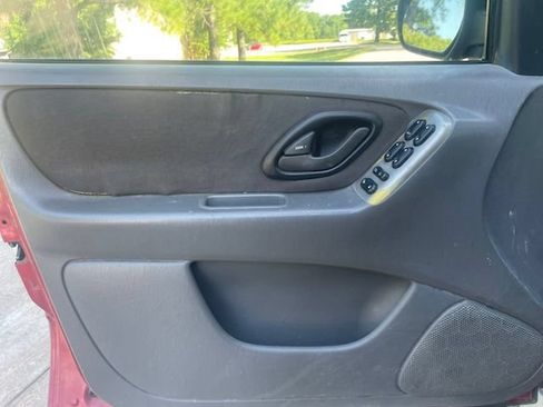 Used 2003 Ford Escape XLT AWD/4WD image 13
