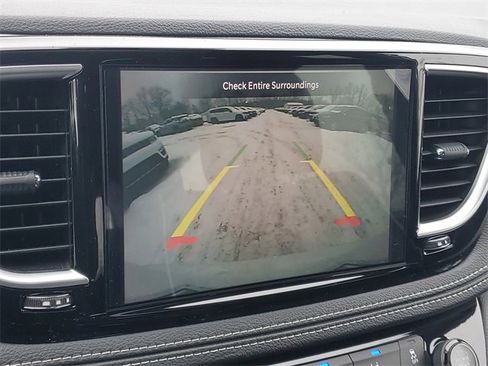 New 2026 Chrysler Pacifica Limited w/ Trailer Tow Group AWD/4WD image 28