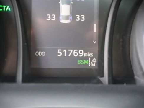 Used 2019 Toyota Camry SE w/ Audio Package image 9