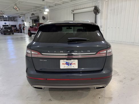 Used 2022 Lincoln Nautilus Reserve w/ Equipment Group 201A image 4