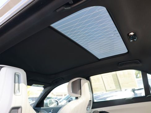Used 2023 BMW 740i w/ Luxury Rear Seating Package RWD image 39