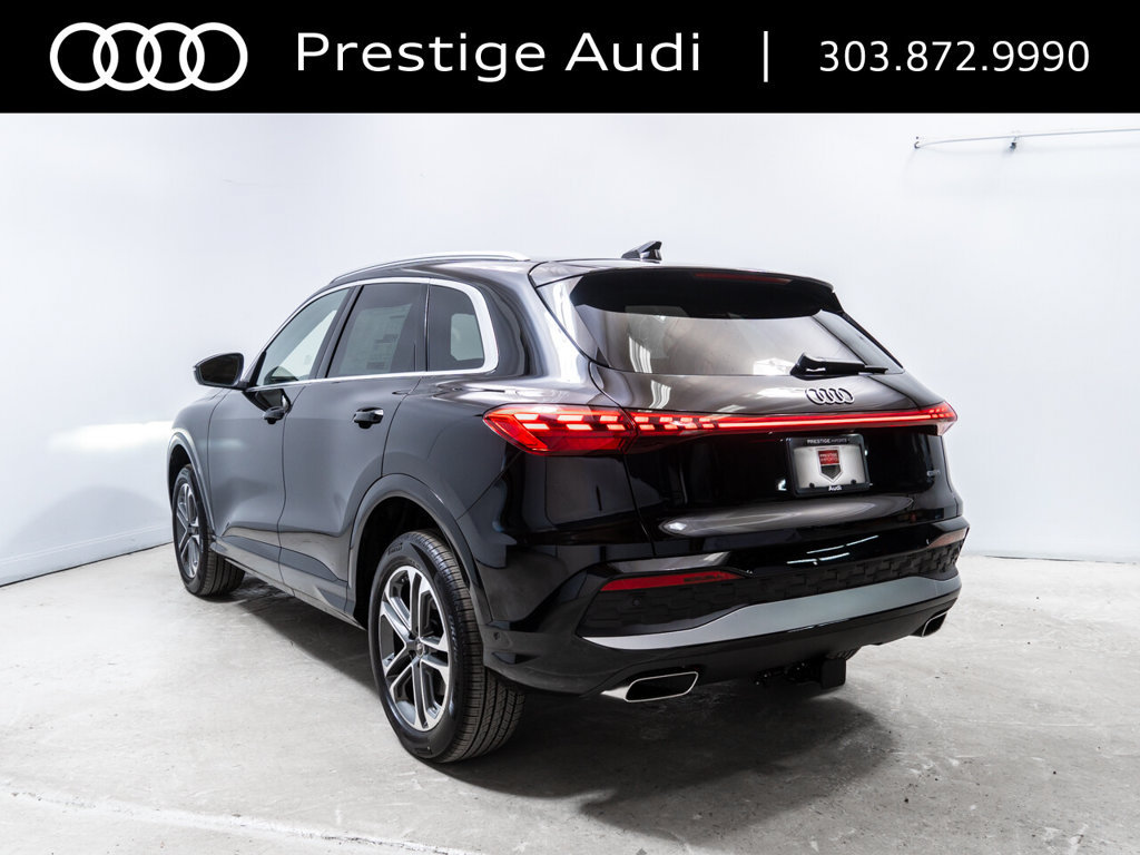 Used 2026 Audi Q5 Premium Plus w/ Premium Plus AWD/4WD image 3