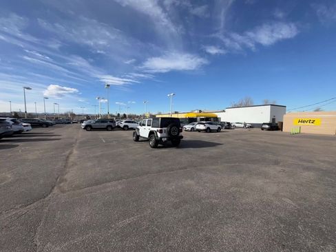 Used 2025 Jeep Wrangler Rubicon image 15