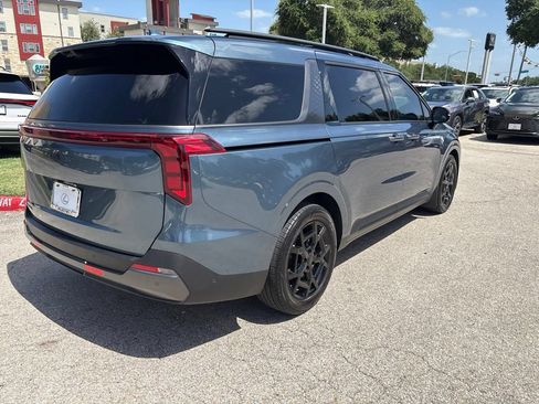 Used 2026 Kia Carnival SX w/ SX Dark Edition Package FWD image 5