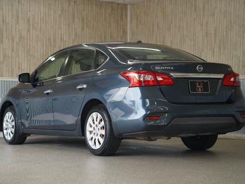 Used 2017 Nissan Sentra SV FWD image 7