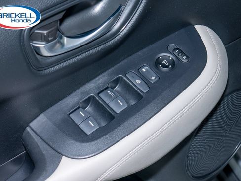 Certified 2024 Honda HR-V LX image 25
