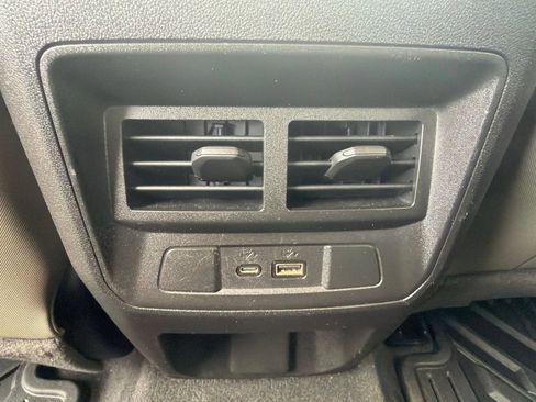 Used 2024 Chevrolet Colorado ZR2 w/ Safety Package AWD/4WD image 19