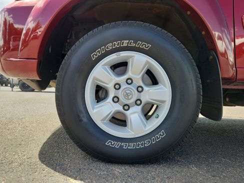 Used 2006 Toyota Tundra Limited w/ All Weather Guard Pkg AWD/4WD image 24