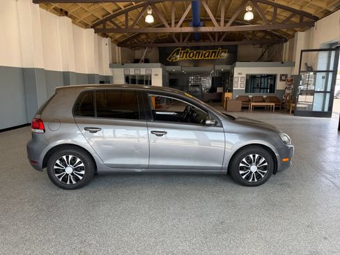 Used 2012 Volkswagen Golf 4-Door FWD image 8