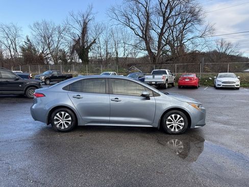 Used 2022 Toyota Corolla LE image 10