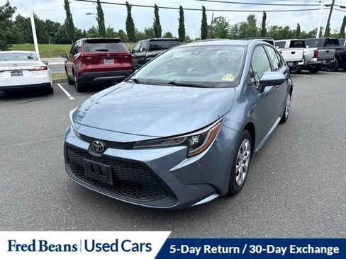 Used 2021 Toyota Corolla LE w/ Carpet Mat Package (TMS) FWD image 24