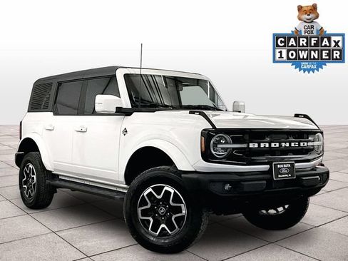 Used 2021 Ford Bronco Outer Banks AWD/4WD image 2