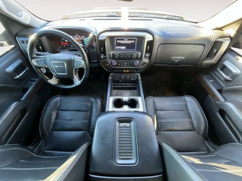 Used 2019 GMC Sierra 2500 Denali w/ Duramax Plus Package image 10