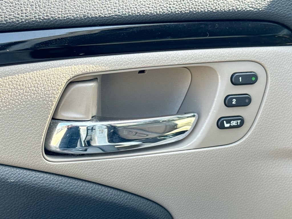 Used 2020 Honda Pilot Elite image 13
