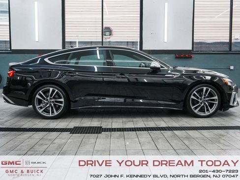 Used 2022 Audi S5 Premium image 5