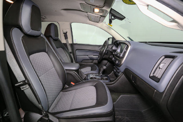 Used 2018 Chevrolet Colorado Z71 AWD/4WD image 16