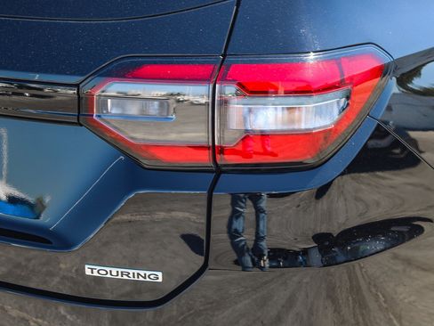 Used 2025 Honda Pilot Touring image 11