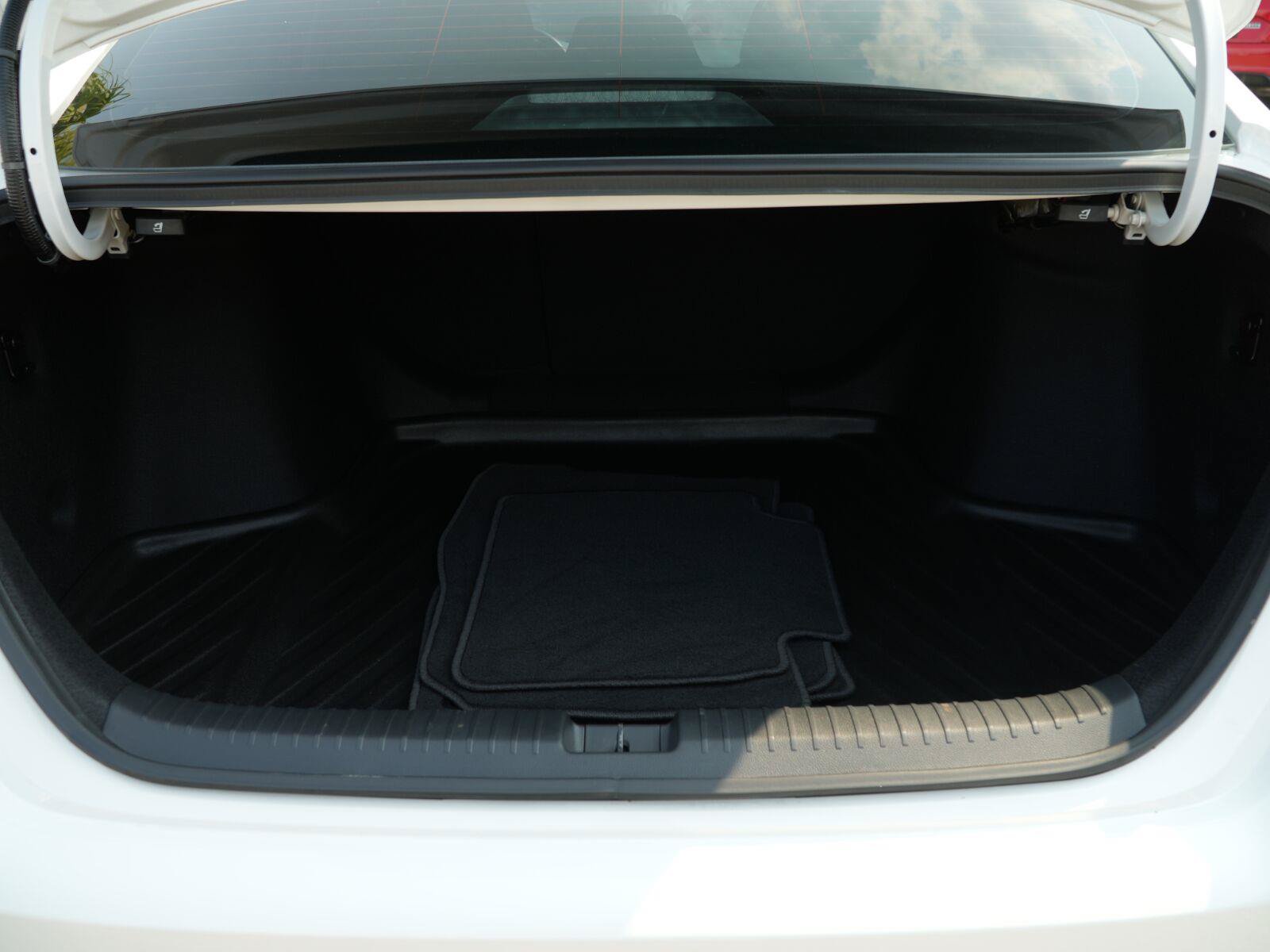 Used 2025 Honda Accord Sport image 13